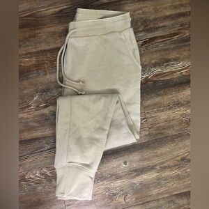 Evy’s Tree Joggers in Sand -Size Small